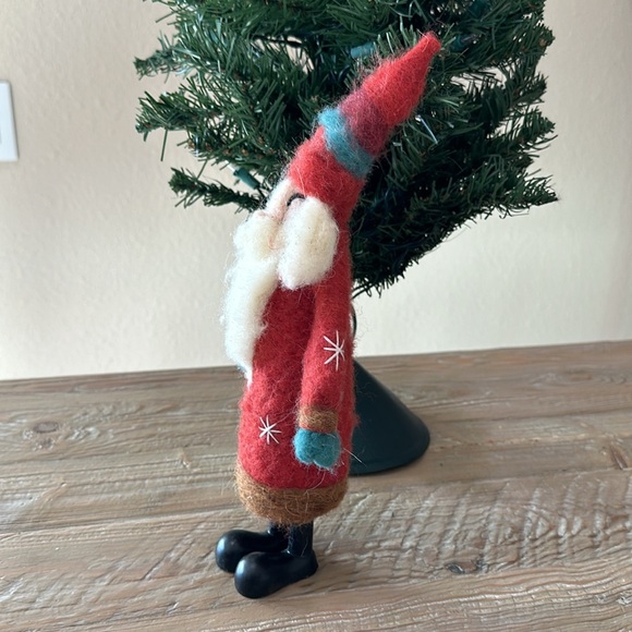 Wool Felt Santa w/Red Hat - Picture 4 of 13